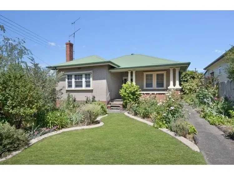 3 Thompson Street, Hamilton VIC 3300