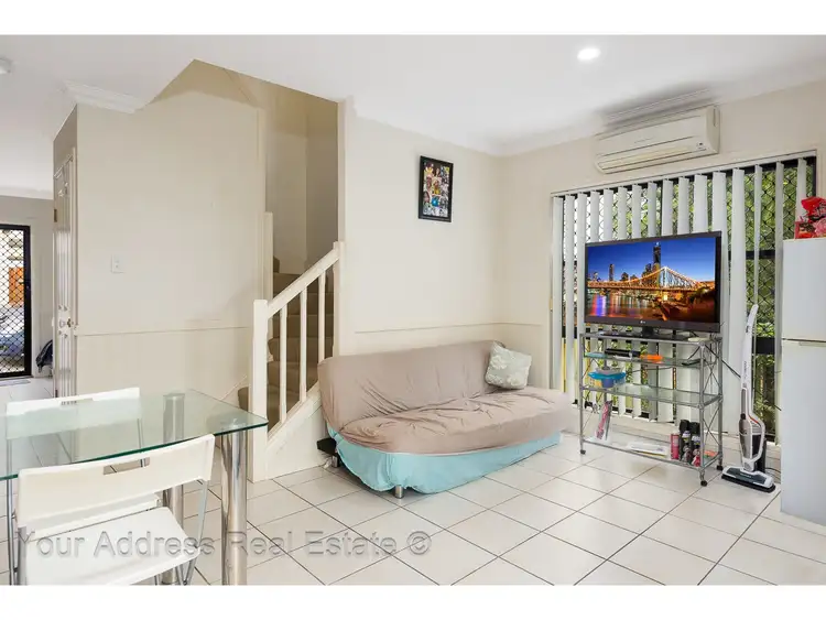 Fourth view of Homely townhouse listing, 3/2 Tees Street, Yeerongpilly QLD 4105