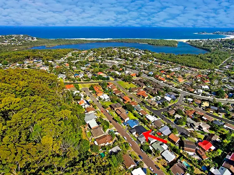 Second view of Homely house listing, 32 Coreen Drive, Wamberal NSW 2260