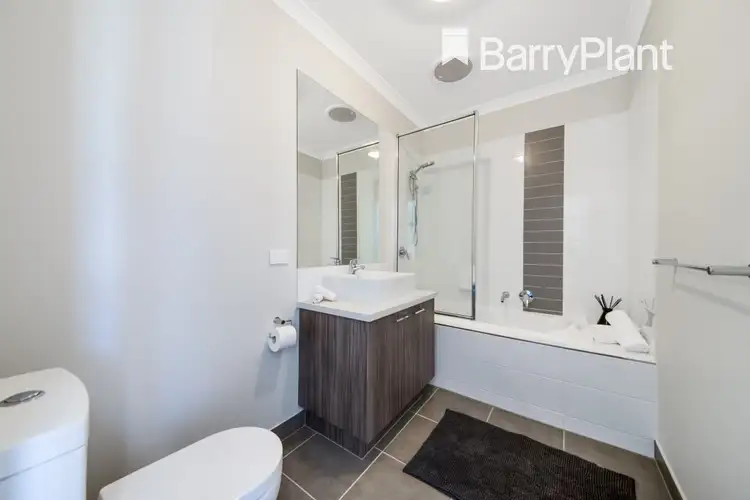 Fourth view of Homely house listing, 33 Fadden Mews, Officer VIC 3809