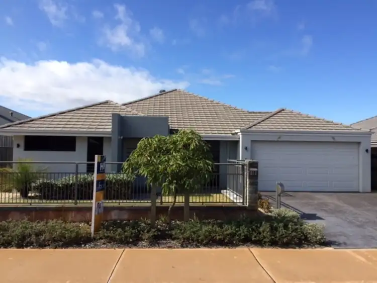 18 Starke Turn, Ellenbrook WA 6069