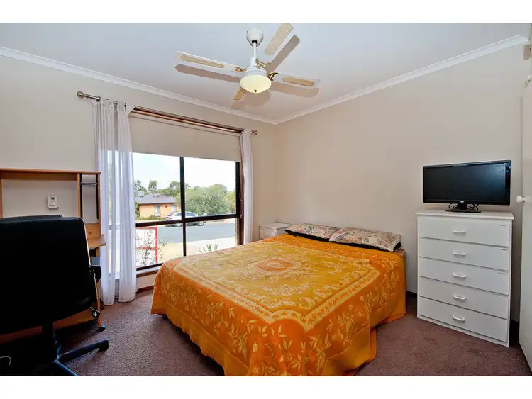 Seventh view of Homely house listing, 1 Darrambal Drive, Springdale Heights NSW 2641