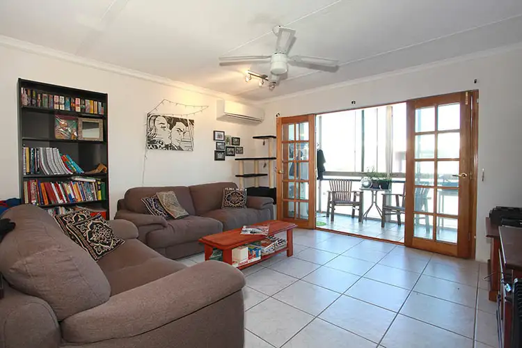8/675 Wynnum Rd, Morningside QLD 4170