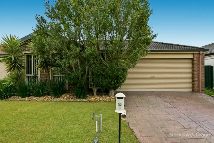 22 Kenton Walk, Narre Warren South VIC 3805