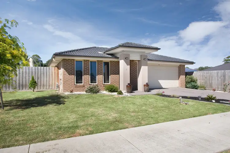 5 Miller Close, Drouin VIC 3818