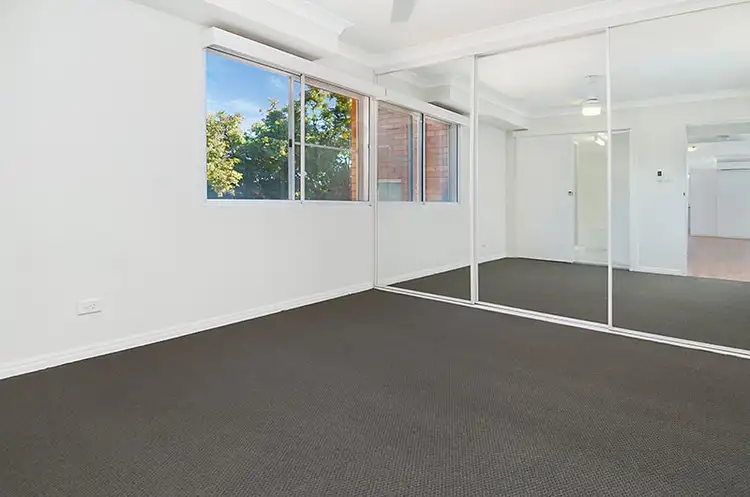 Fourth view of Homely apartment listing, 8/8 Little Street, Albion QLD 4010