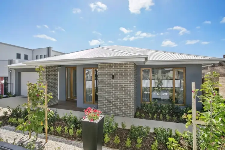 15 Maroubra Street, Armstrong Creek VIC 3217