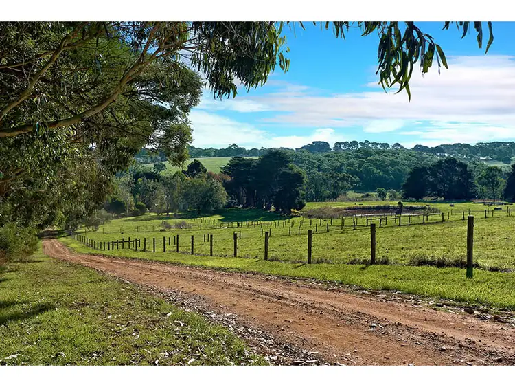 328 Main Creek Road, Main Ridge VIC 3928