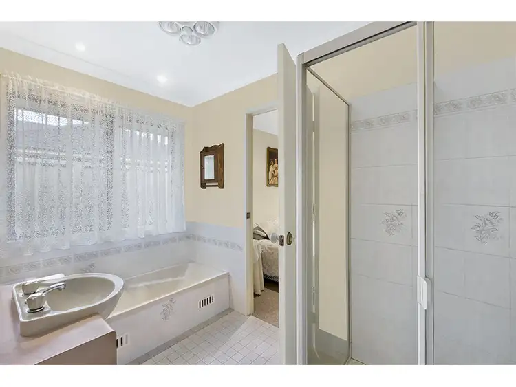 Seventh view of Homely house listing, 4 Tweed Close, Bateau Bay NSW 2261