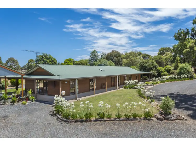 83 Woodvale Crescent, Lancefield VIC 3435