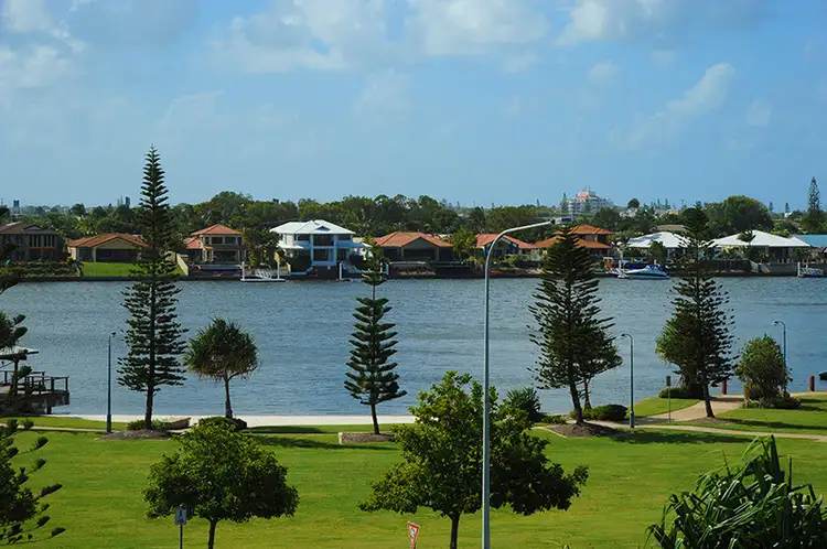 55/4 Grand Parade, Parrearra QLD 4575