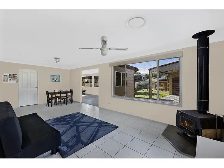 Third view of Homely house listing, 15 Kerry Crescent, Berkeley Vale NSW 2261