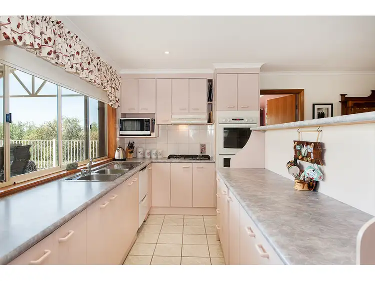 Second view of Homely house listing, 4 Grandview Terrace, East Albury NSW 2640
