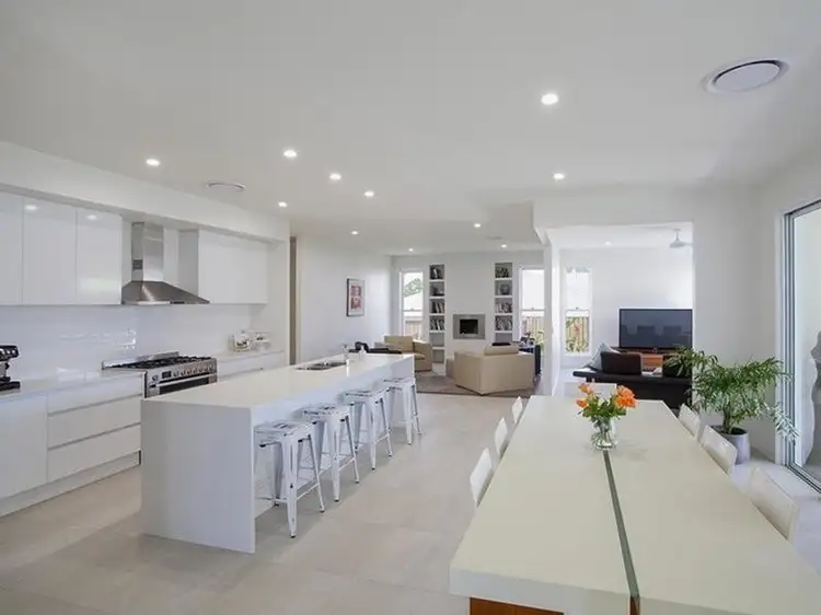 12 Rani Circuit, Noosaville QLD 4566