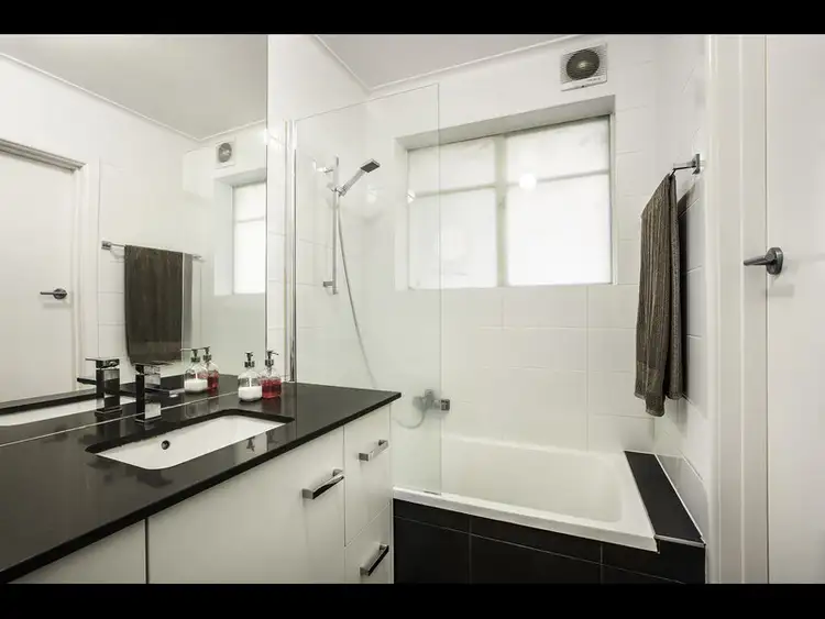 Fifth view of Homely apartment listing, 3/5 Peak Street, Malvern East VIC 3145