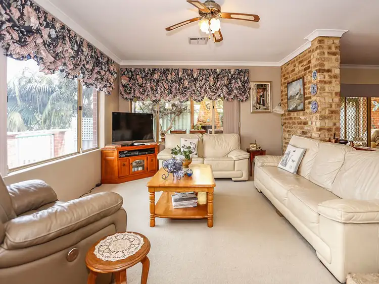 Fifth view of Homely house listing, 5 Carnarvon Rise, Ocean Reef WA 6027