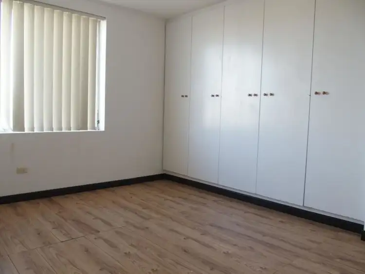 Sixth view of Homely unit listing, 4/79 Cleveland Street, Greenslopes QLD 4120