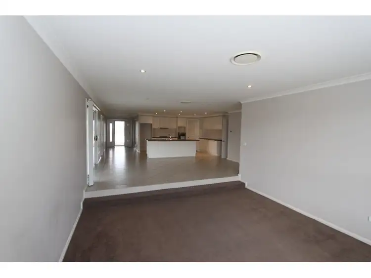 Fifth view of Homely house listing, 8 Musgrove Avenue, Kelso NSW 2795