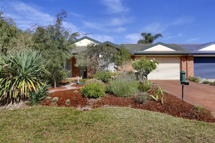 2B Brett Mews, Mount Martha VIC 3934