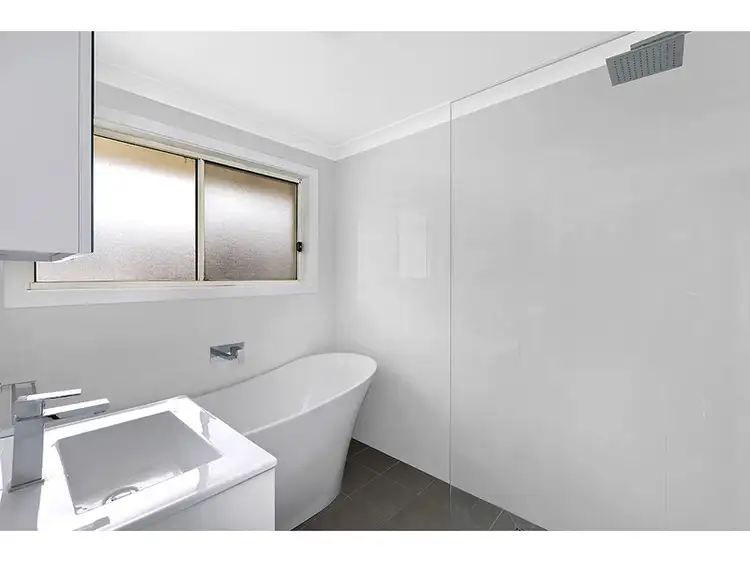 Fifth view of Homely townhouse listing, 1/20 Kathleen Court, Berkeley Vale NSW 2261