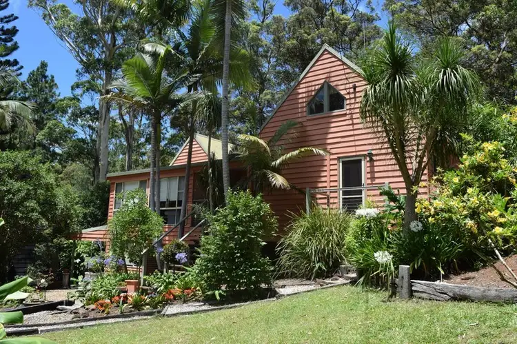 8 KAMET Court, Tamborine Mountain QLD 4272