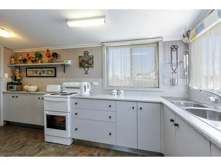 Sixth view of Homely house listing, 14 Centre Road, Seaspray VIC 3851