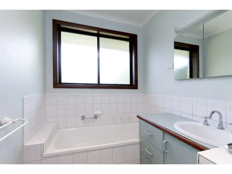 Third view of Homely house listing, 4 Ivy Court, Sale VIC 3850