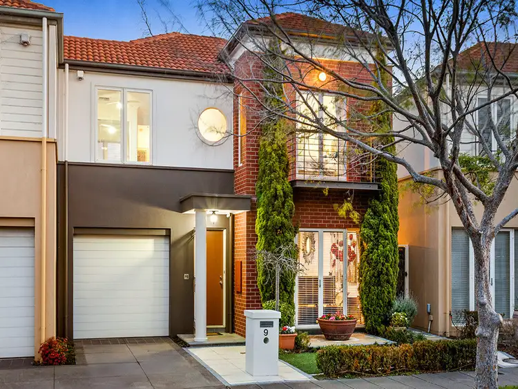 9 The Cove, Port Melbourne VIC 3207
