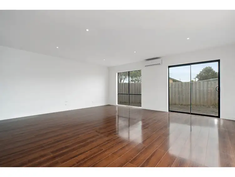 Fifth view of Homely house listing, 2/37 Bouvardia Crescent, Frankston North VIC 3200