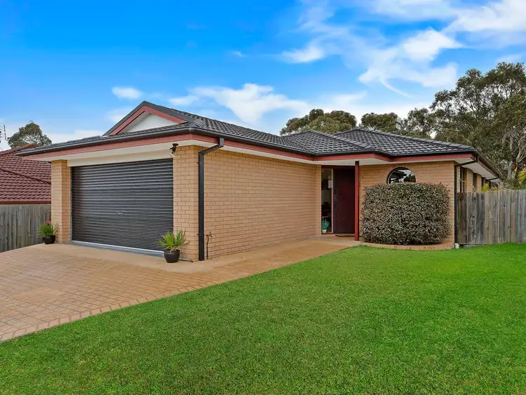 53 Whiteswan Avenue, Blue Haven NSW 2262