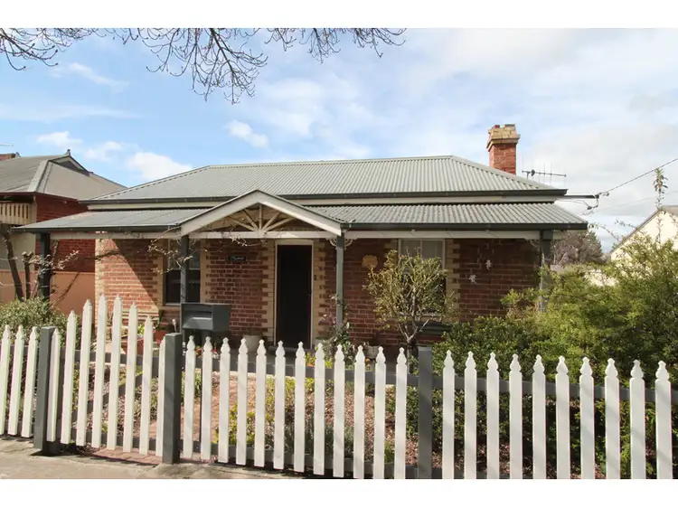 230 Stewart Street, Bathurst NSW 2795