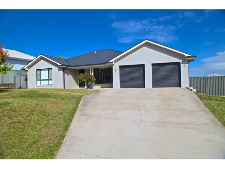 27 Cheviot Drive, Kelso NSW 2795