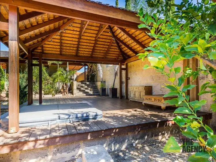 19A Hogarth Way, Bateman WA 6150