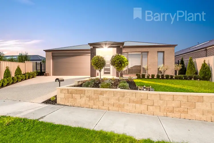 36 Villella Drive, Pakenham VIC 3810