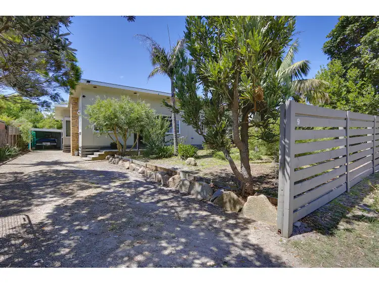 9 Parer Street, Mount Martha VIC 3934