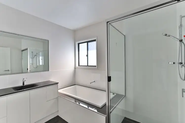 Fourth view of Homely unit listing, 2/6 Dove Crescent, Kleinton QLD 4352