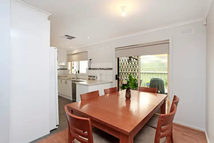 Sixth view of Homely house listing, 4 Acuba Close, St Albans VIC 3021