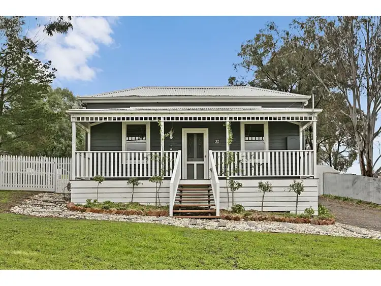 32 Caldwells Road, Eaglehawk VIC 3556