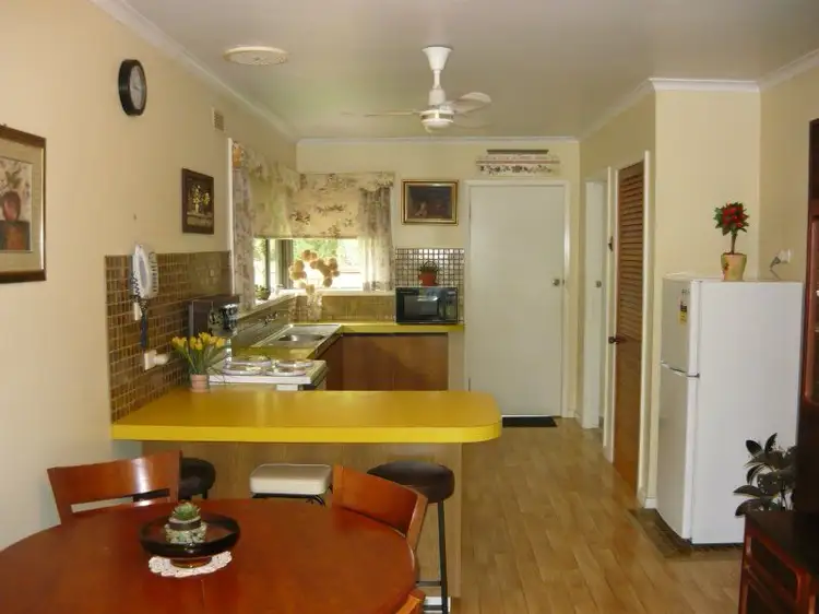 Fourth view of Homely townhouse listing, 2/39 Market Street, Benalla VIC 3672