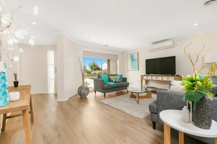 Second view of Homely house listing, 2 Eskdale Court, Mornington VIC 3931