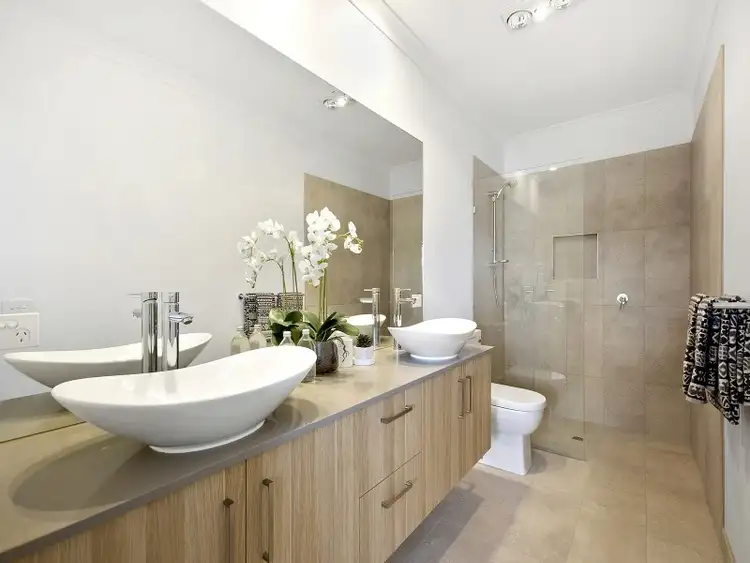 Sixth view of Homely townhouse listing, 3 Pine Avenue, Mornington VIC 3931