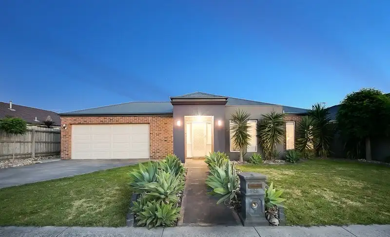 Main view of Homely house listing, 5 Honeyeater Way, Pakenham VIC 3810