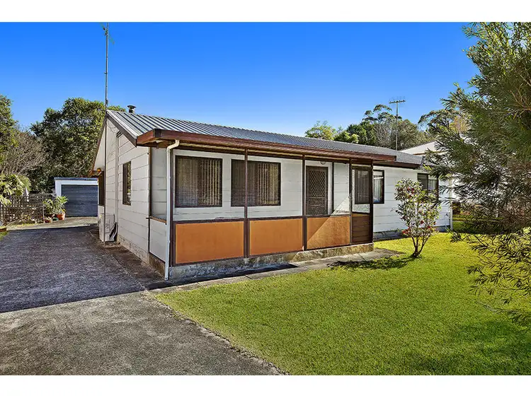 2 Byron Street, Wyong NSW 2259