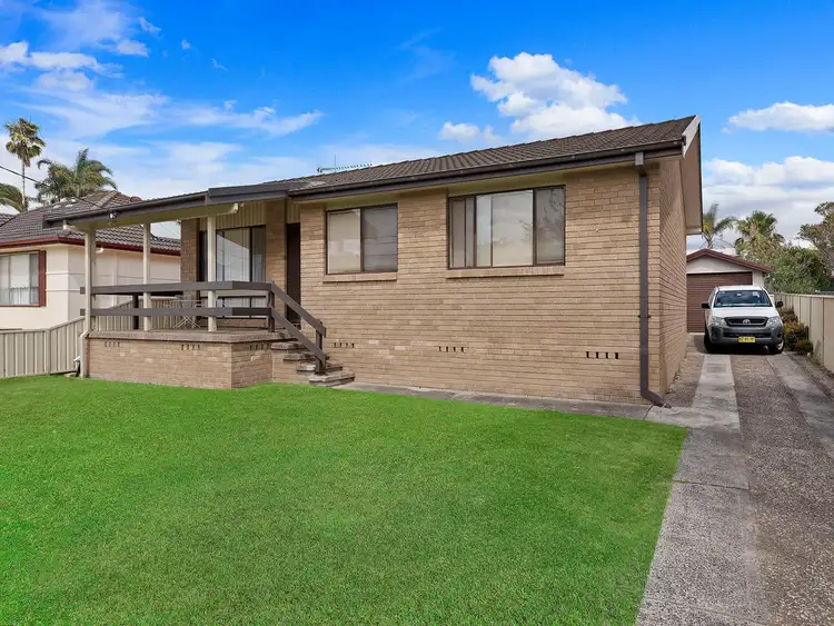 14 Maxwell Avenue, Gorokan NSW 2263