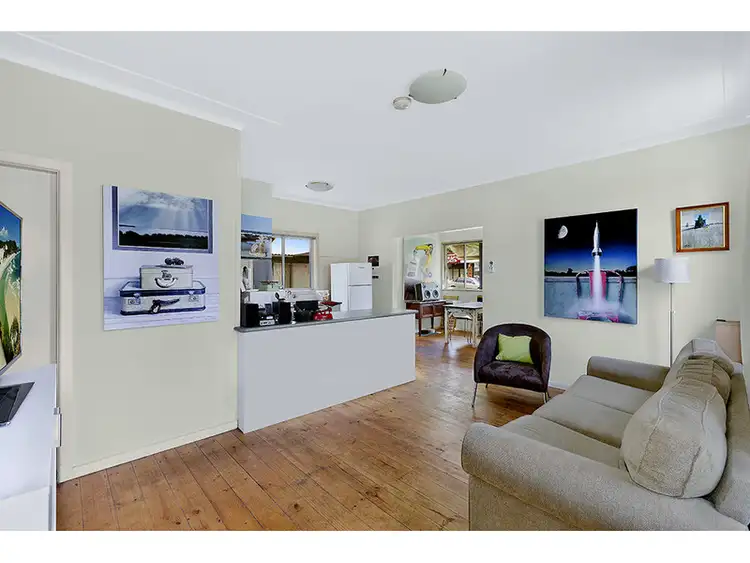 Third view of Homely house listing, 250 Lakedge Avenue, Berkeley Vale NSW 2261