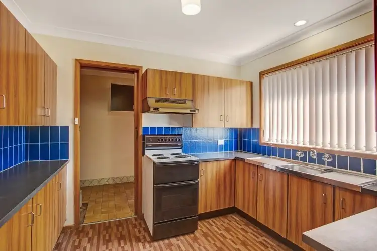 Second view of Homely house listing, 2 Garnier Close, Thornton NSW 2322