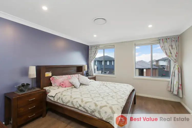 18 Huntington Street, Ropes Crossing NSW 2760