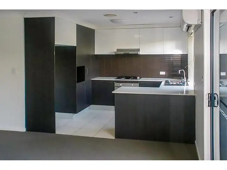4/2 Jefferson Court, Upper Coomera QLD 4209