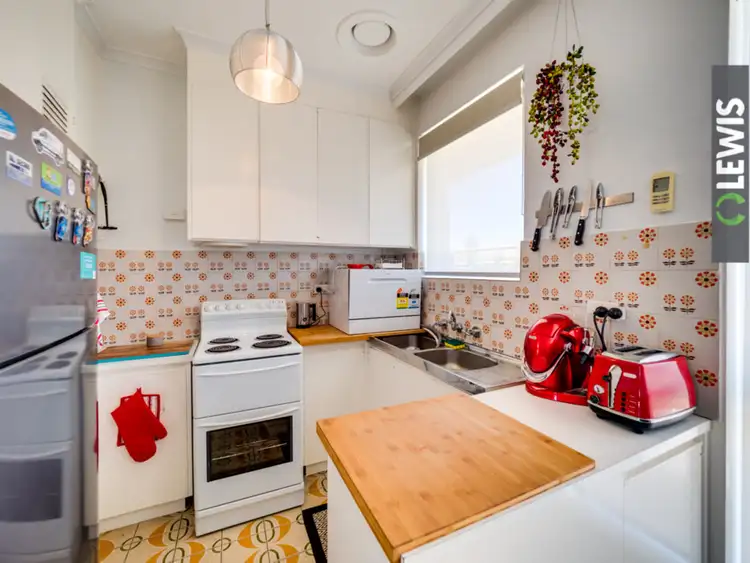 Second view of Homely unit listing, 2/558 Bell Street, Pascoe Vale South VIC 3044