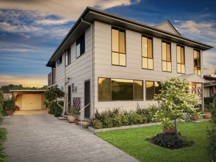 10 Kathleen White Crescent, Killarney Vale NSW 2261